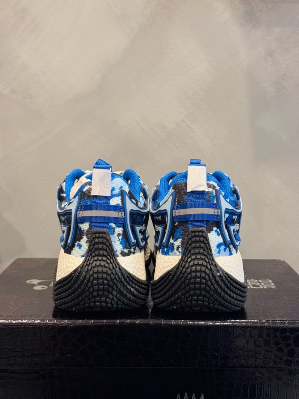 John Geiger 004 Arctic Blue sz 5 DS! - Picture 3 of 6